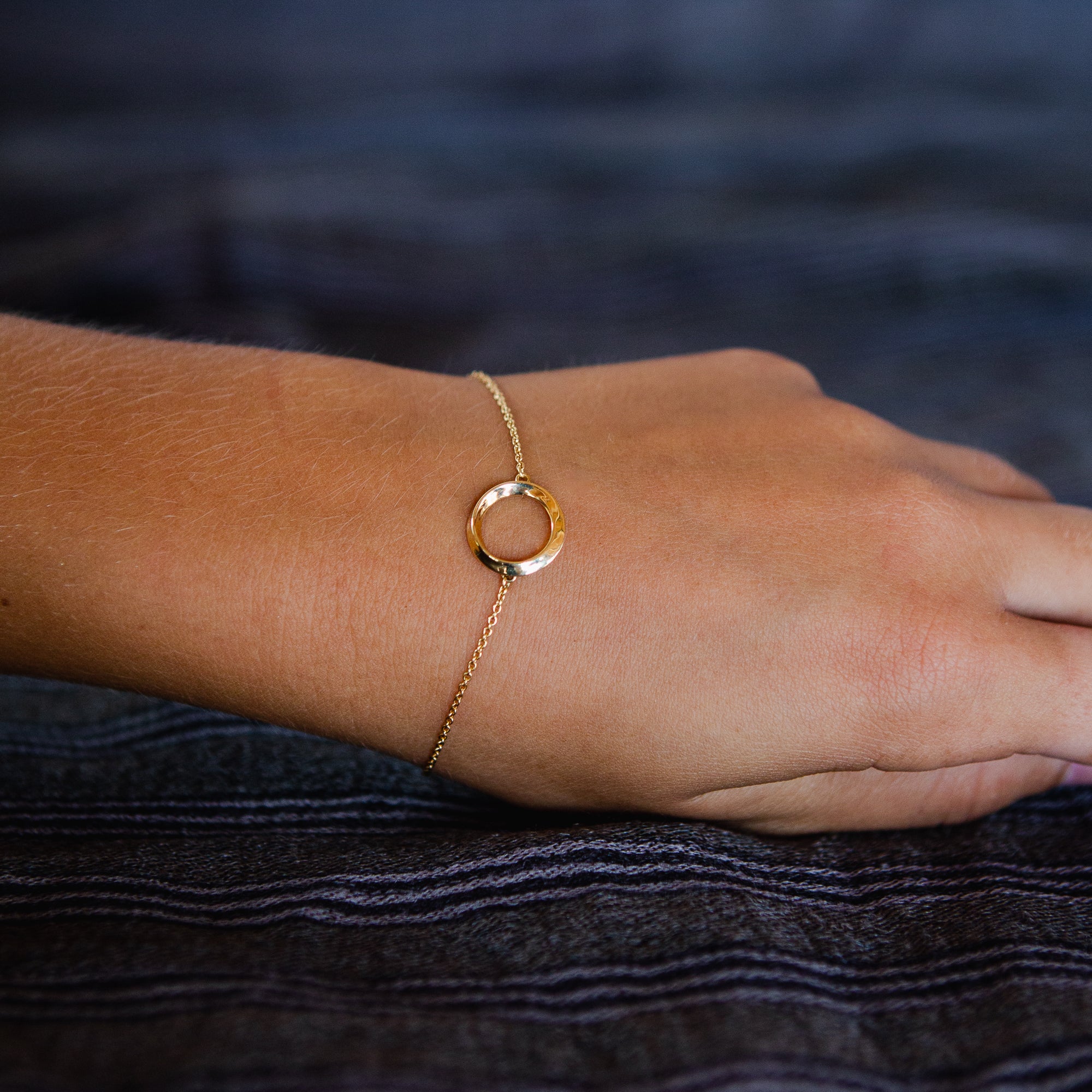 Numen Bracelet - 18k Solid Gold